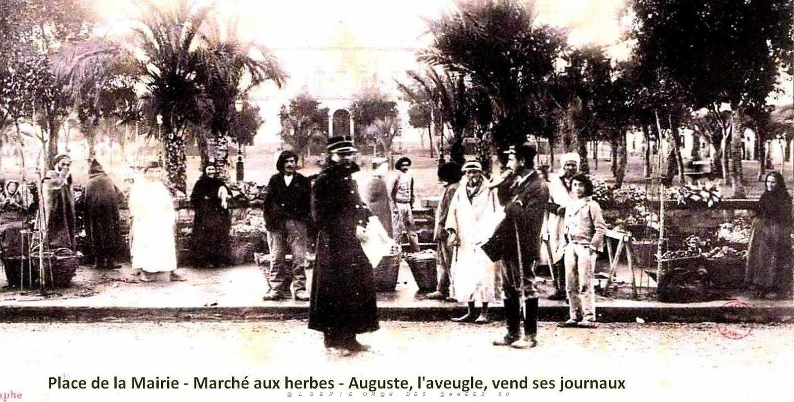 1697- Ain-Temouchent - Place2 de la Mairie - Le Marche aux herbes.jpg